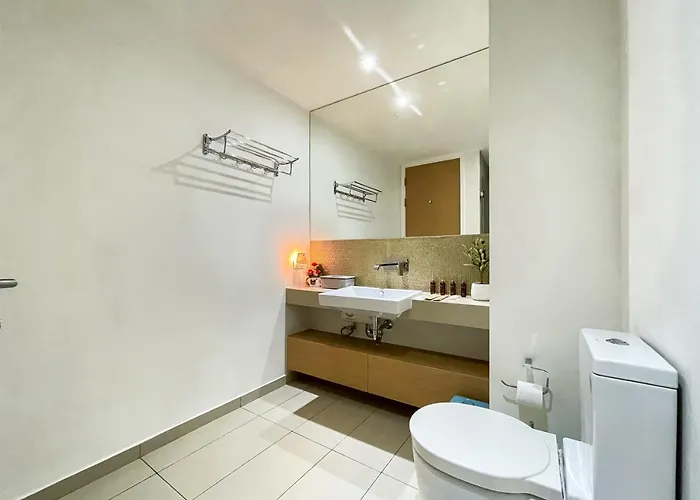 500m To Bts L Large 47 Sqm L Pool And Sauna * 曼谷