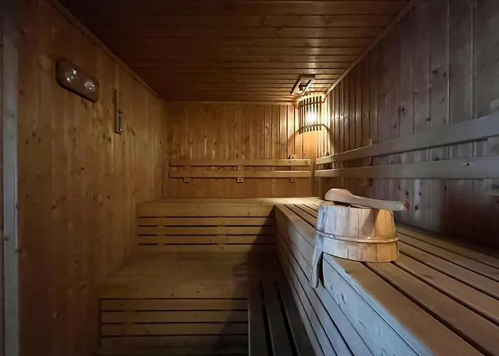500m To Bts L Large 47 Sqm L Pool And Sauna